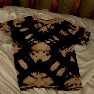 Reversed medium tie dye shirt